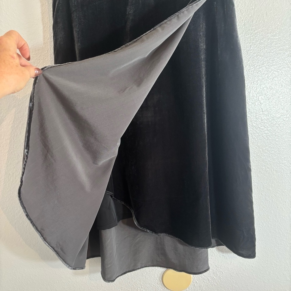 LOFT Gray Velvet Wrap Midi Skirt Size 4 – Luxe Holiday Party Essential - Picture 3 of 10